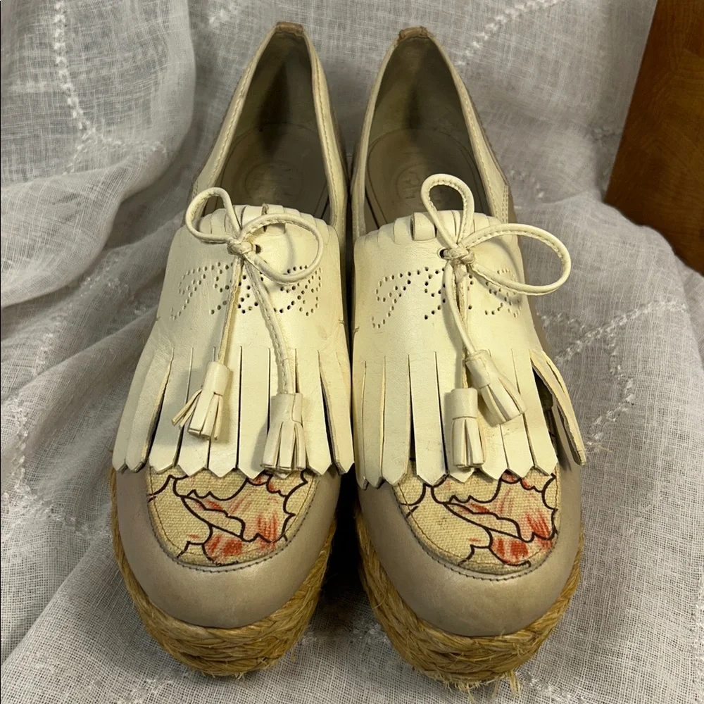 Tory Burch platforms leather loafers with tassles